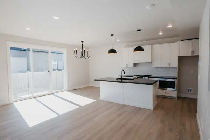 1440 W Pleasant View Dr, Kaysville, Utah 84037