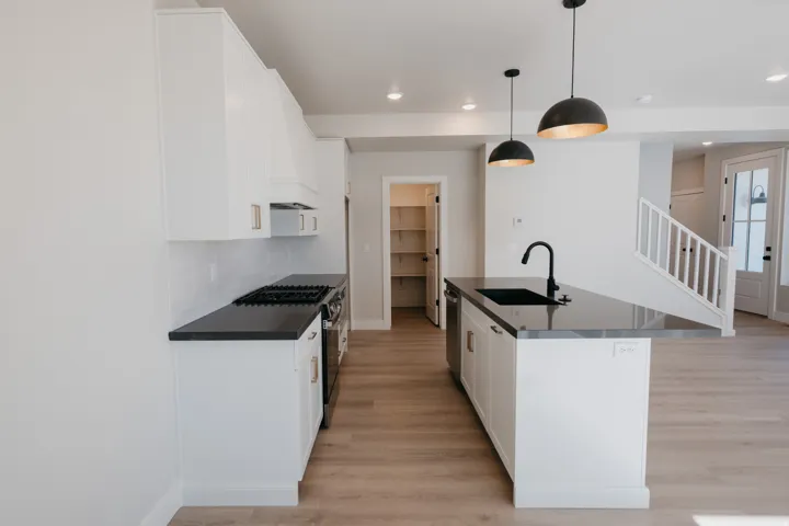 1440 W Pleasant View Dr, Kaysville, Utah 84037