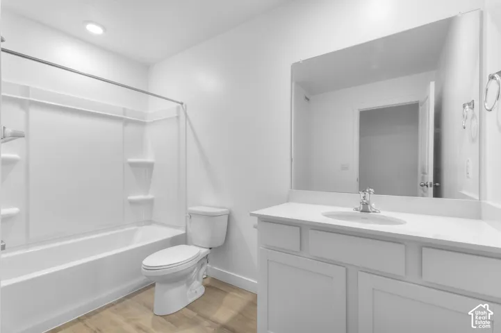 Pictures are of a finished home of the same floor plan, and the available home may contain different options, upgrades, and exterior color and/or elevation style.
