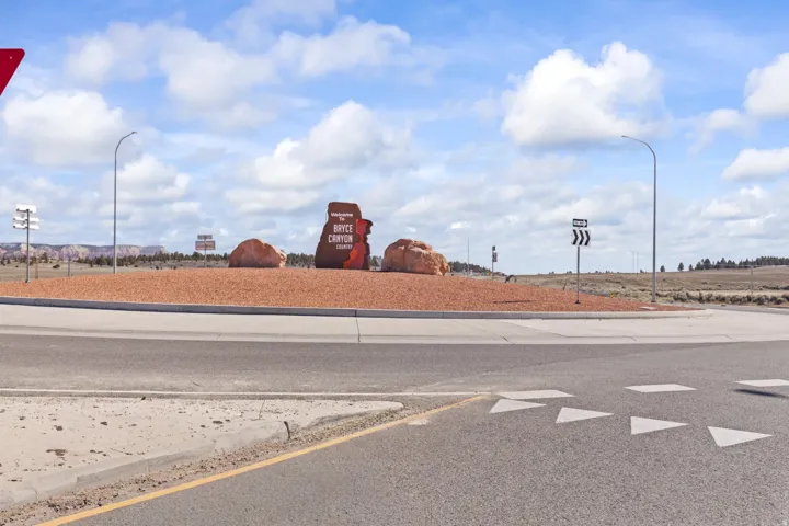 1121 W Utah State Hwy 12, Bryce, Utah 84764