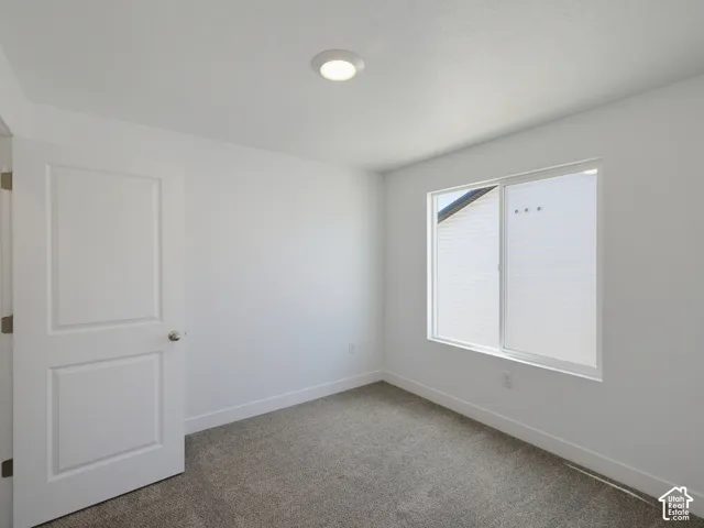 Actual home may differ in color/material/options. Pictures are of finished homes of the same floor plan and may contain options/upgrades/ decorations/ furnishings not available at the advertised price.