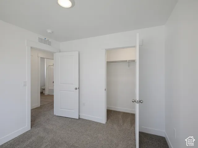 Actual home may differ in color/material/options. Pictures are of finished homes of the same floor plan and may contain options/upgrades/ decorations/ furnishings not available at the advertised price.
