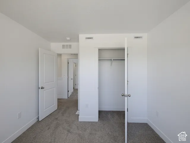 Actual home may differ in color/material/options. Pictures are of finished homes of the same floor plan and may contain options/upgrades/ decorations/ furnishings not available at the advertised price.