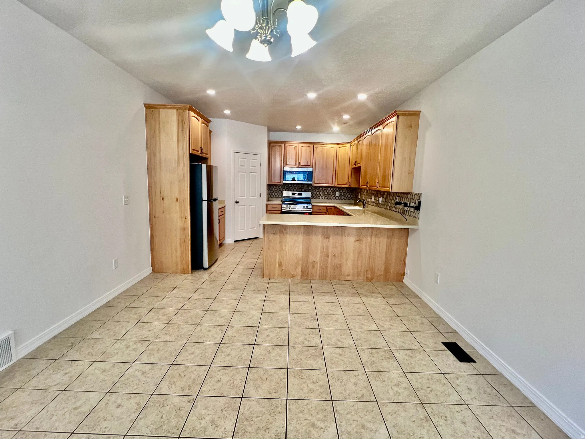 Large dining area between Kitchen and Family room