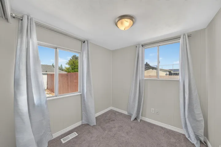 2058 W 4400 S, Roy, Utah 84067