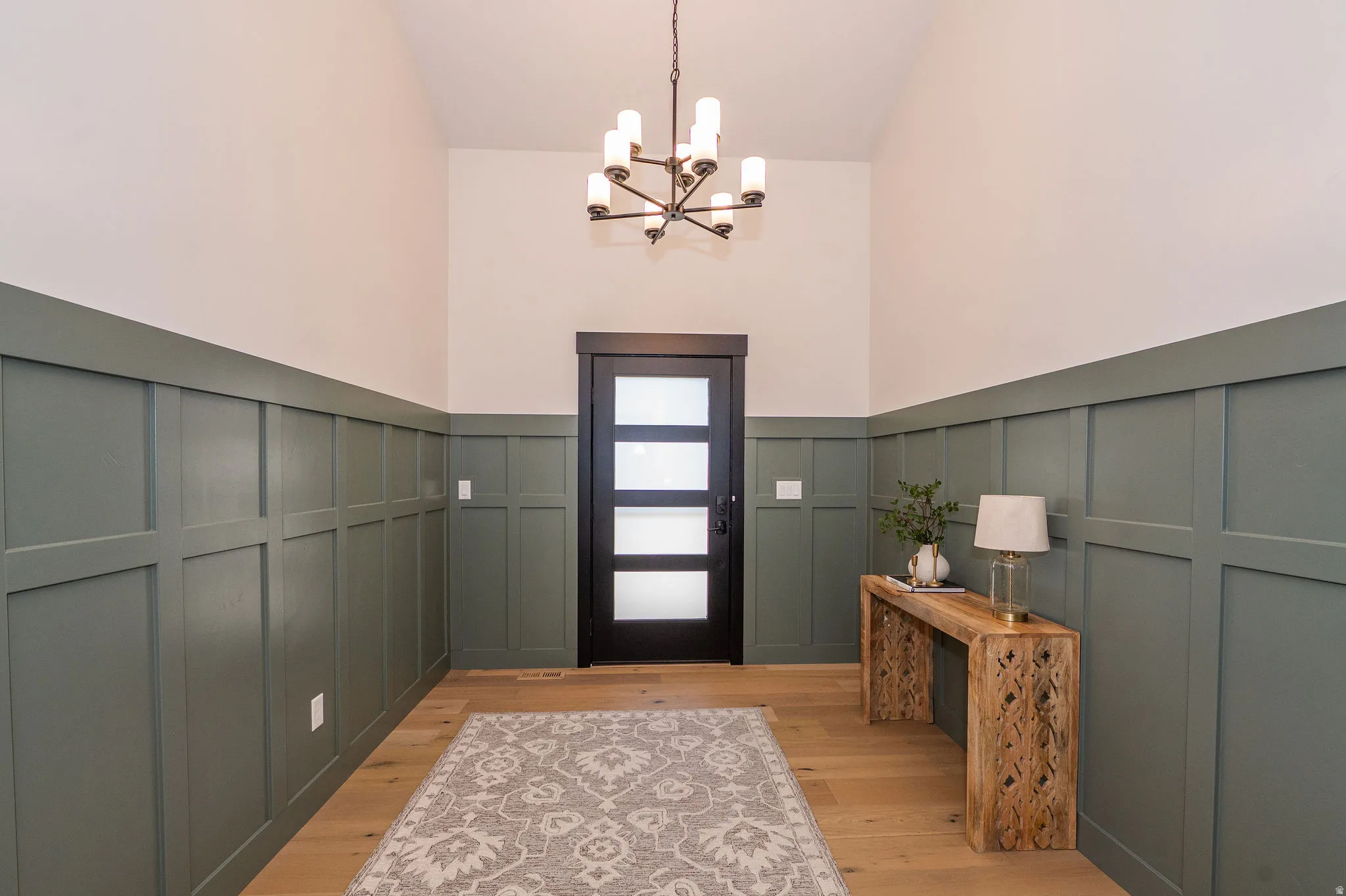 Spacious Entry