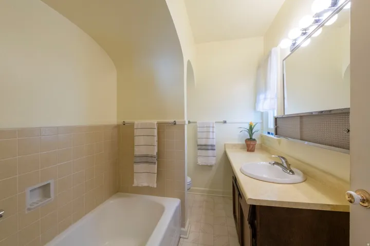 1459 E Hollywood Ave, Salt Lake City, Utah 84105