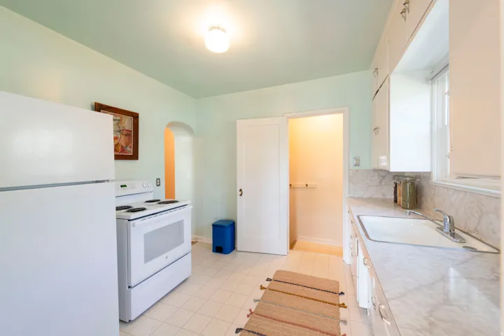 1459 E Hollywood Ave, Salt Lake City, Utah 84105