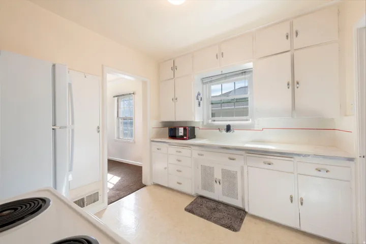 1459 E Hollywood Ave, Salt Lake City, Utah 84105