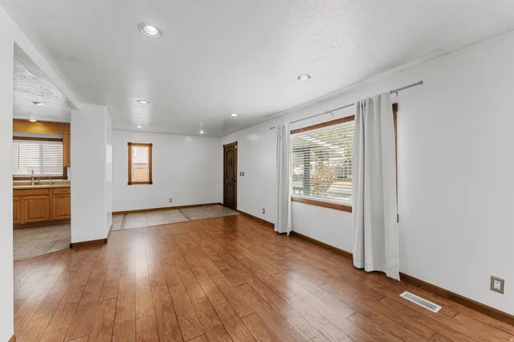 1624 E Maple Ave, Millcreek, Utah 84106