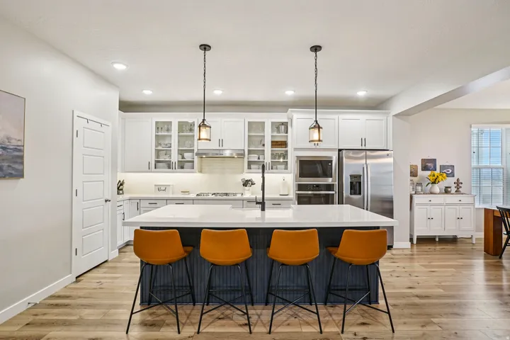 11004 S Holly Springs Dr, South Jordan, Utah 84009