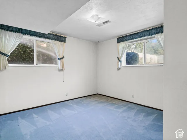 239 S Edgehill Dr, Fruit Heights, Utah 84037