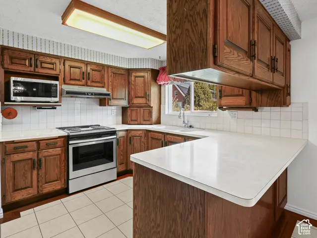 239 S Edgehill Dr, Fruit Heights, Utah 84037