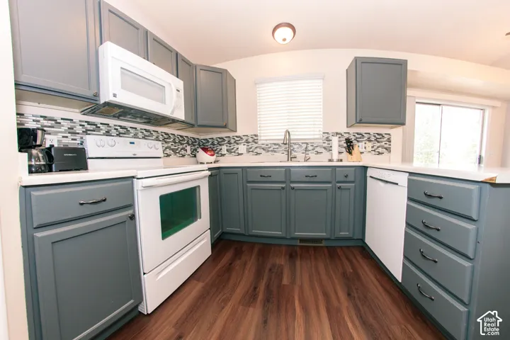 Wood-finish flooring with white countertops
