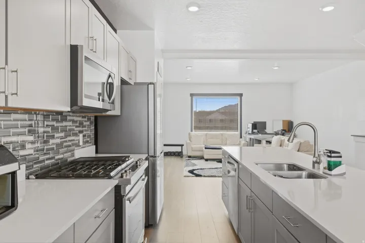 1088 E Vessel Ct #1328, Saratoga Springs, Utah 84045