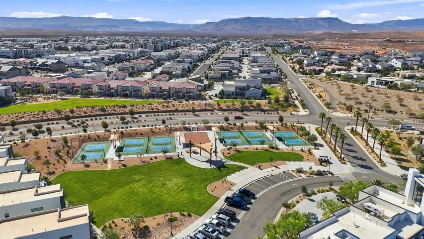 710 W Akoya Pearl St #85, St. George, Utah 84790