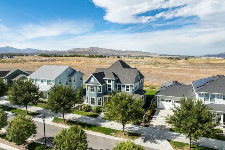 462 W Founders Blvd, Saratoga Springs, Utah 84045