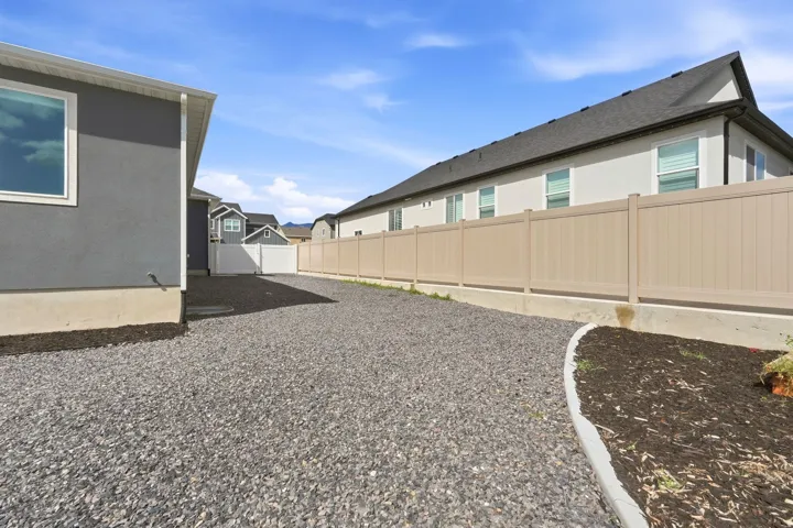 5420 N Cliffrose Dr, Eagle Mountain, Utah 84005