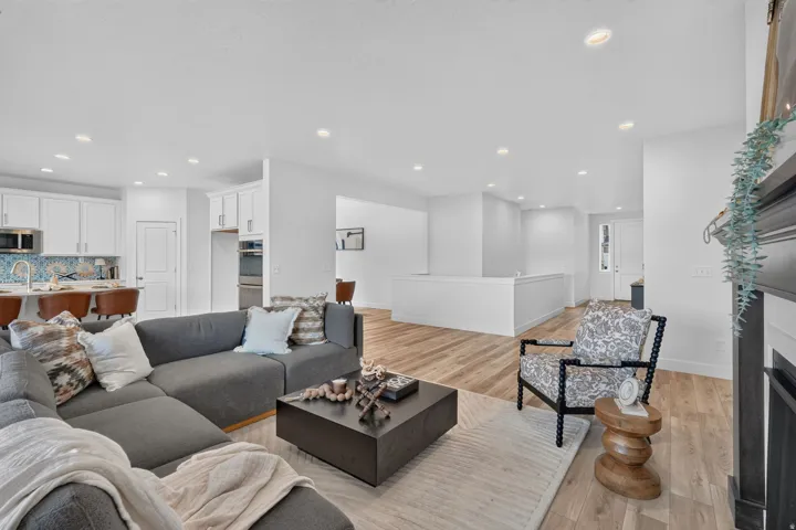 5420 N Cliffrose Dr, Eagle Mountain, Utah 84005