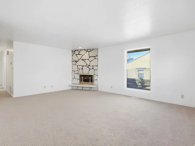 6082 S Main St, Murray, Utah 84107