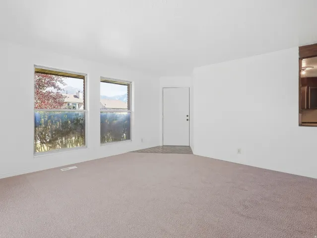 6082 S Main St, Murray, Utah 84107