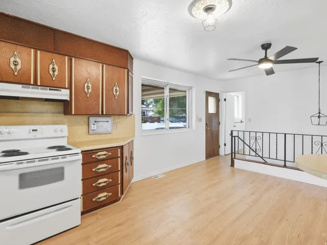 6082 S Main St, Murray, Utah 84107