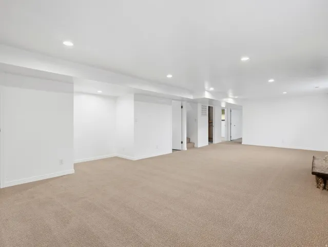 6082 S Main St, Murray, Utah 84107