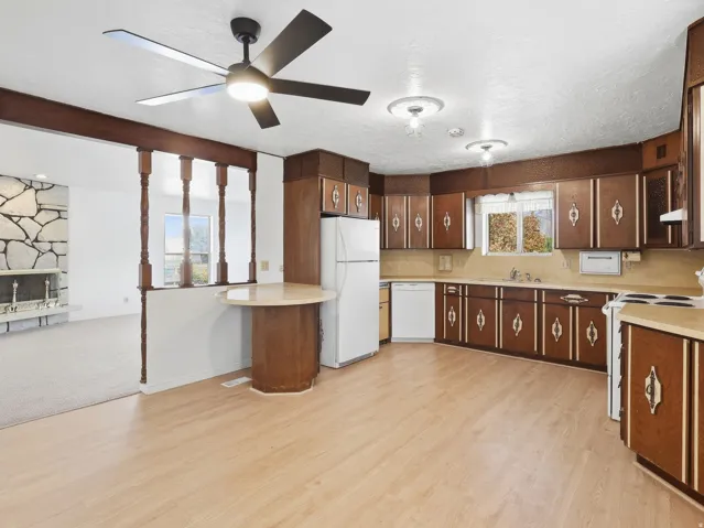 6082 S Main St, Murray, Utah 84107