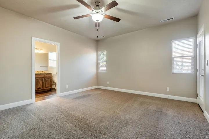 Vaulted ceiling with a ceiling fan light fixture