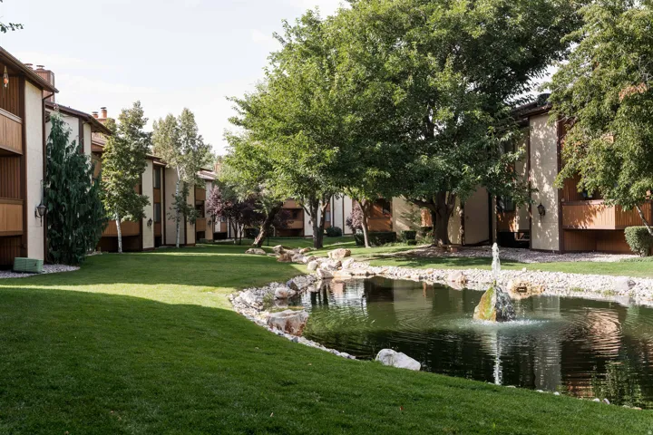 6886 S Countrywoods Cir #1d, Midvale, Utah 84047