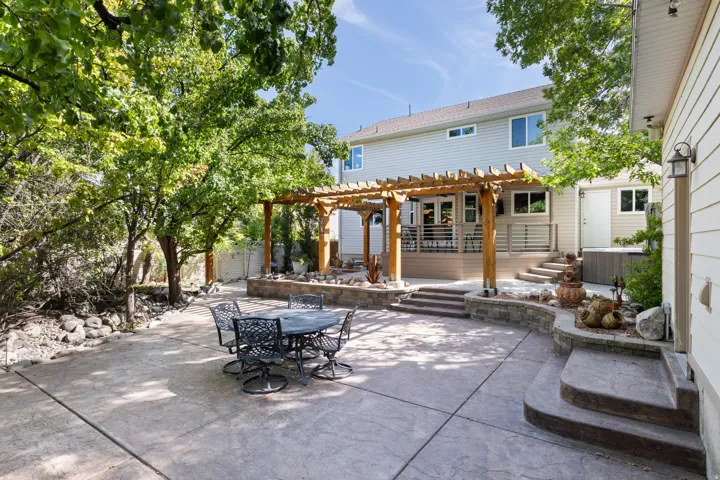 Tiered Patio with Pergola