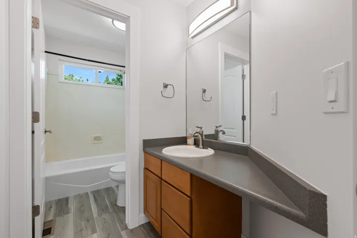 Upstairs Hall Bathroom