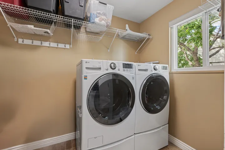 Washer & Dryer Included
