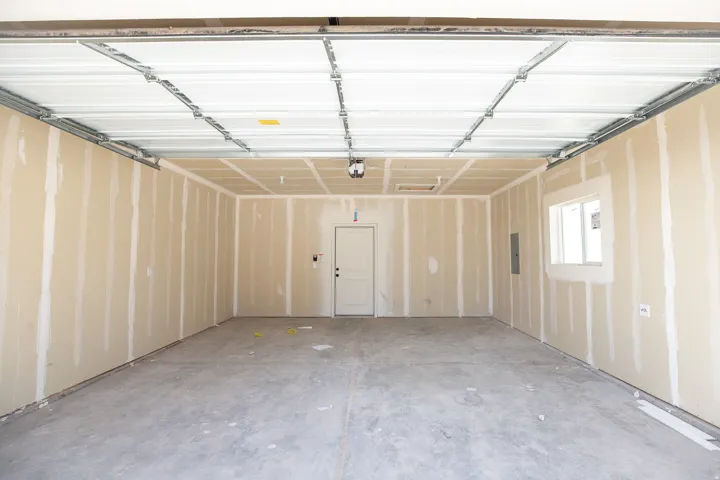 2-Car Garage