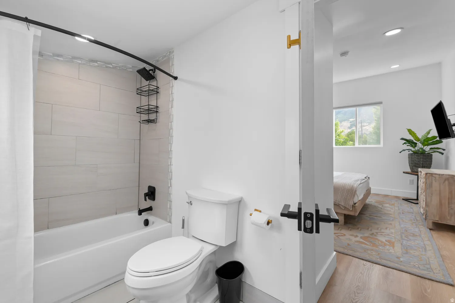 Guest house primary bathroom second floor