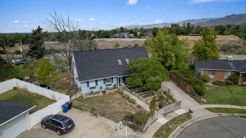 6482 S 2520 E, Cottonwood Heights, Utah 84121