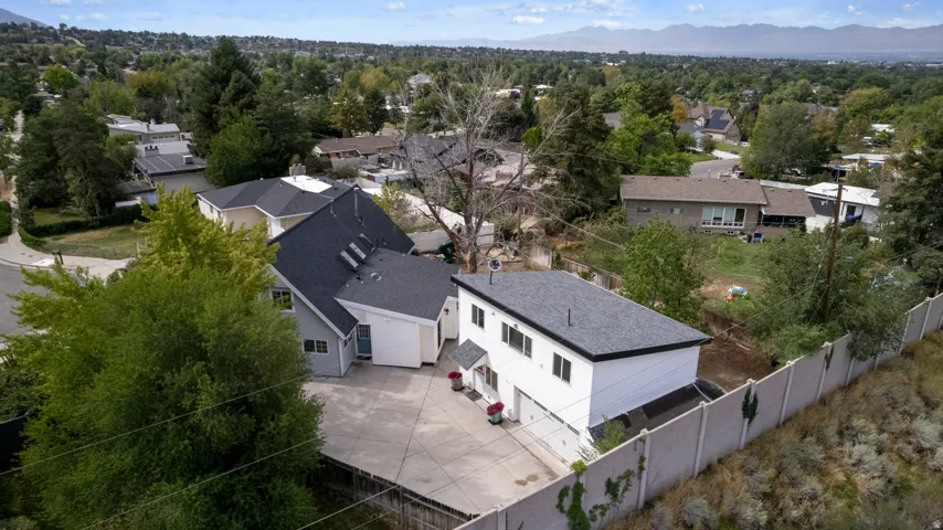 6482 S 2520 E, Cottonwood Heights, Utah 84121