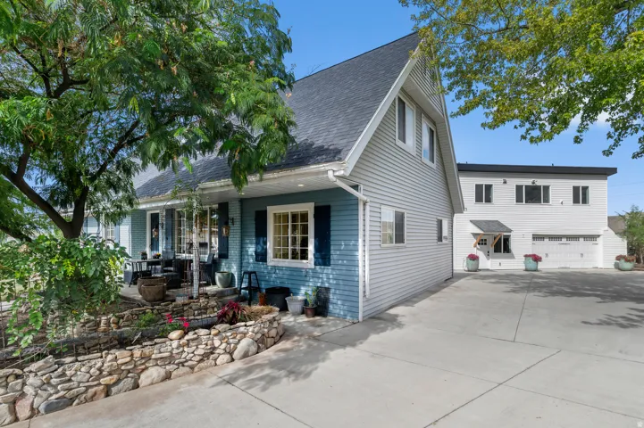 6482 S 2520 E, Cottonwood Heights, Utah 84121