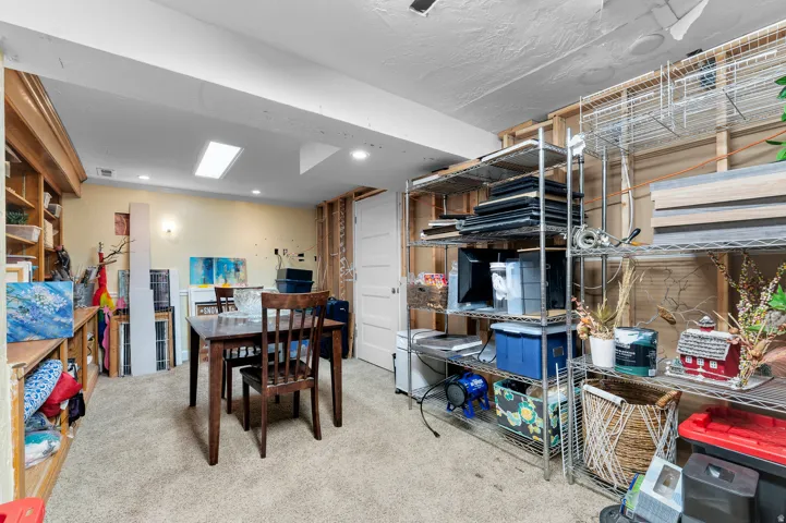 6482 S 2520 E, Cottonwood Heights, Utah 84121