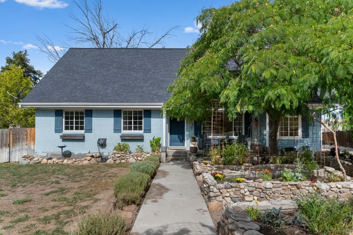 6482 S 2520 E, Cottonwood Heights, Utah 84121