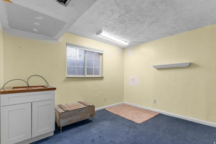 Bedroom #6 / office / workroom