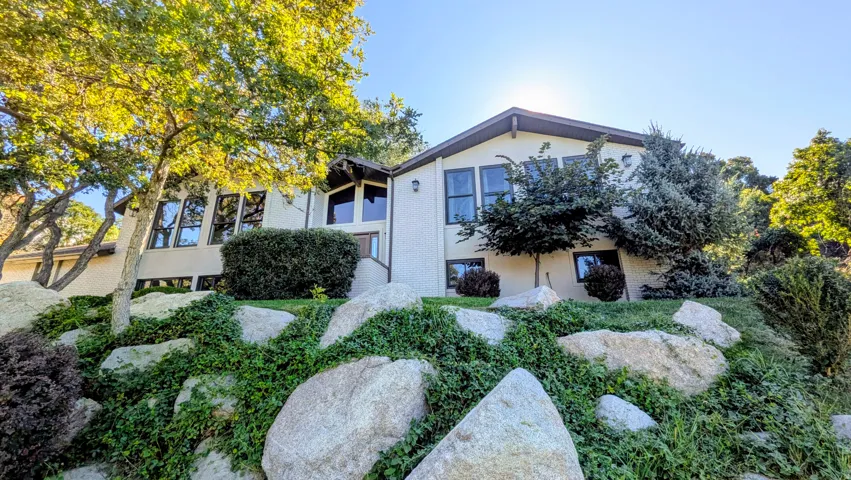 8 S Mountain Wood Ln, Sandy, Utah 84092