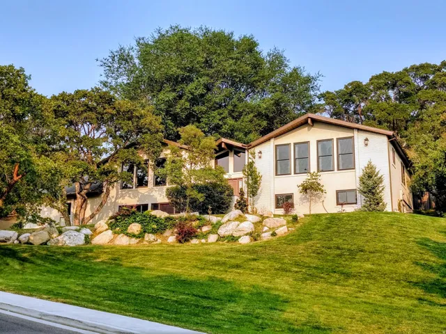 8 S Mountain Wood Ln, Sandy, Utah 84092