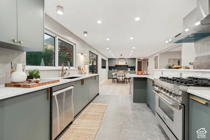 3259 E Little Cottonwood Rd, Sandy, Utah 84092