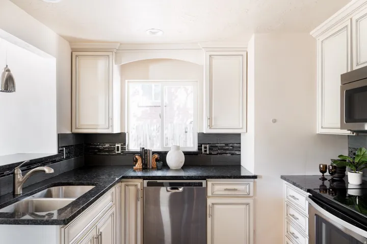 1206 E Charlton Ave, Salt Lake City, Utah 84106