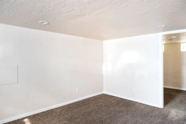 1206 E Charlton Ave, Salt Lake City, Utah 84106