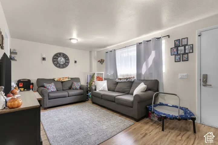 870 S 1625 E #c, Clearfield, Utah 84015