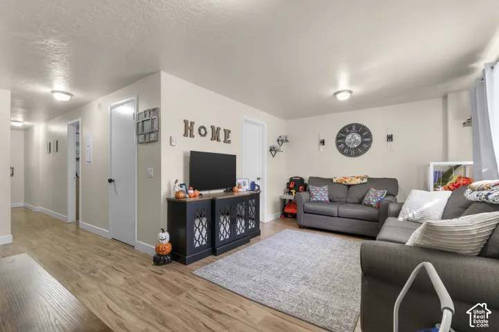 870 S 1625 E #c, Clearfield, Utah 84015
