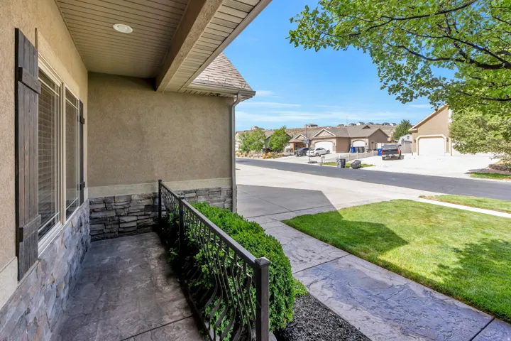 1092 N Coyote Run, Saratoga Springs, Utah 84045