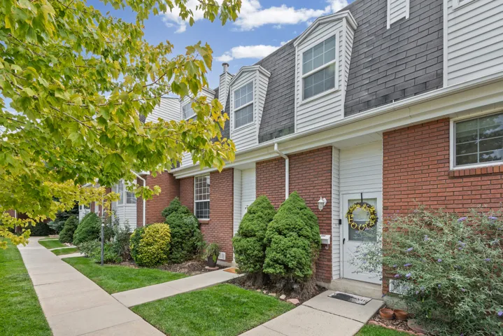 668 E Williamsburg Cir, Sandy, Utah 84070